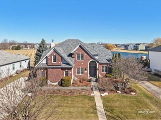 3534 Hidden Fawn Drive, Elgin, IL 60124