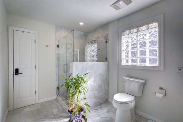 8415 Gladwood Lane, Dallas, TX 75243