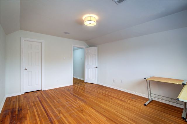 8415 Gladwood Lane, Dallas, TX 75243