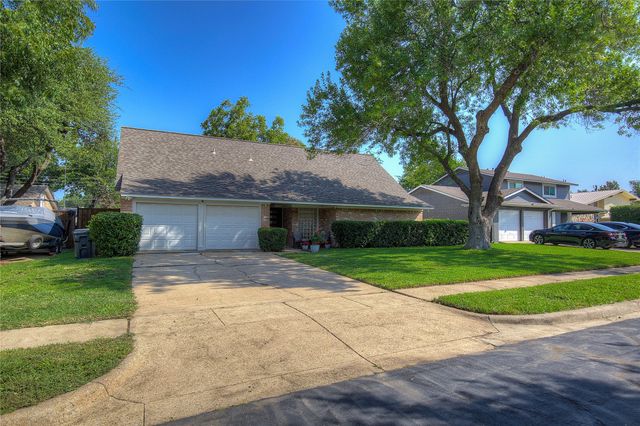 8415 Gladwood Lane, Dallas, TX 75243