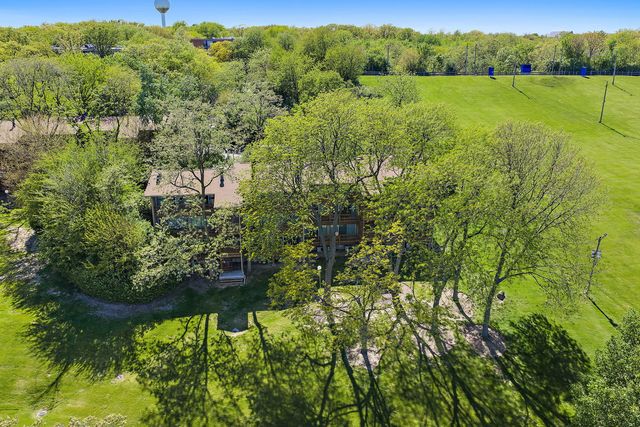 5803 Oakwood Drive C, Lisle, IL 60532