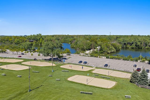 5803 Oakwood Drive C, Lisle, IL 60532
