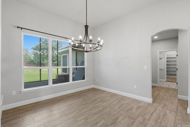 104 HONDO RDG, La Vernia, TX 78121