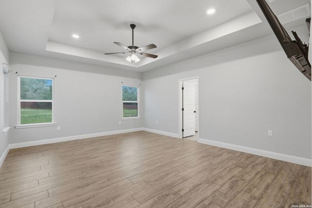 104 HONDO RDG, La Vernia, TX 78121