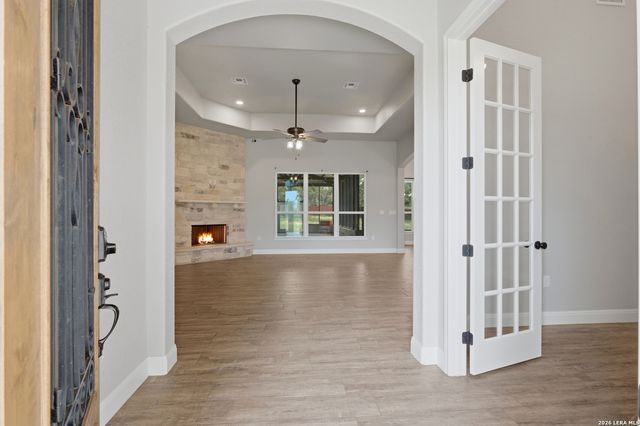 104 HONDO RDG, La Vernia, TX 78121
