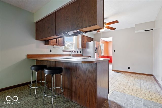 8733 Caplock Lane, Indianapolis, IN 46256