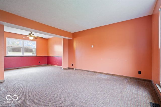 8733 Caplock Lane, Indianapolis, IN 46256