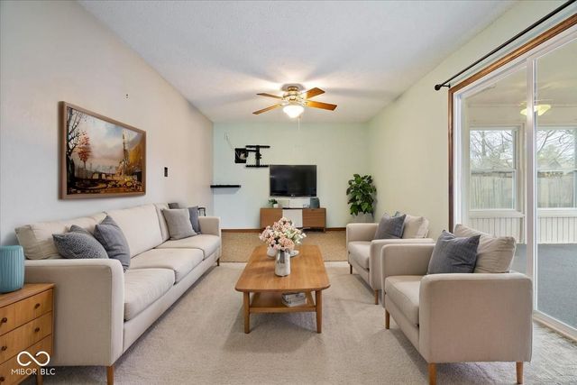 8733 Caplock Lane, Indianapolis, IN 46256