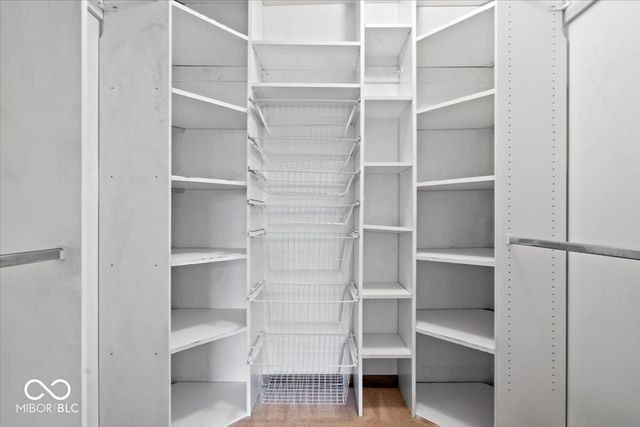 8733 Caplock Lane, Indianapolis, IN 46256