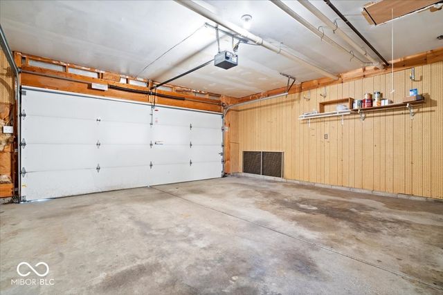 8733 Caplock Lane, Indianapolis, IN 46256