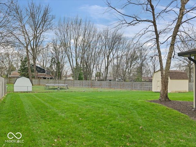 8733 Caplock Lane, Indianapolis, IN 46256