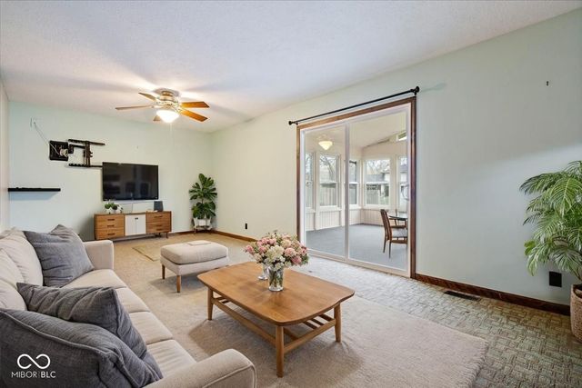 8733 Caplock Lane, Indianapolis, IN 46256