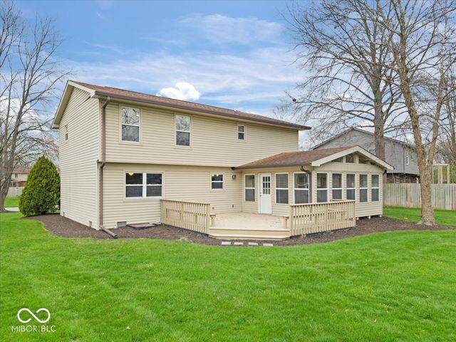 8733 Caplock Lane, Indianapolis, IN 46256