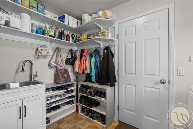 2435 LAKE HEIGHTS DRIVE, Billings, MT 59105