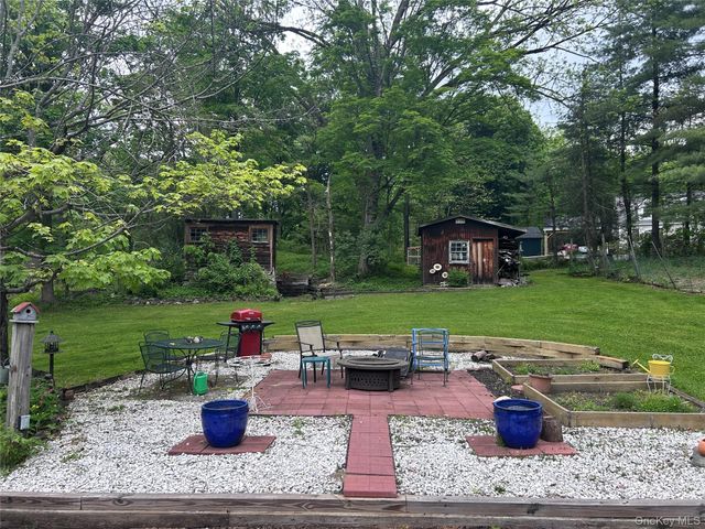 4 Petticoat Lane, Beacon, NY 12508