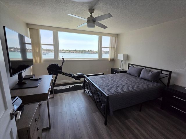 500 TREASURE ISLAND CAUSEWAY 307, Treasure Island, FL 33706