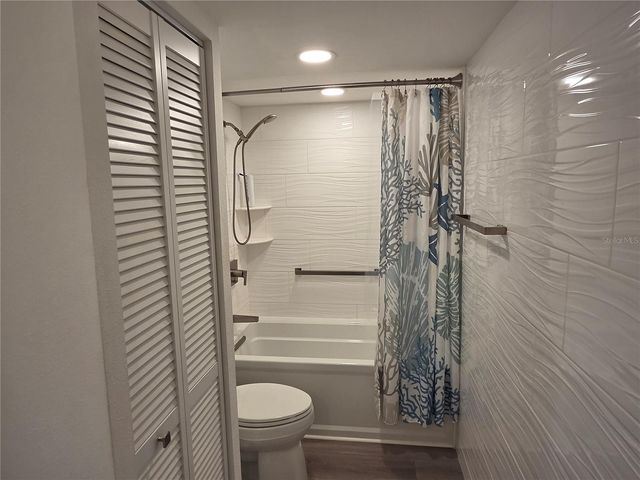 500 TREASURE ISLAND CAUSEWAY 307, Treasure Island, FL 33706