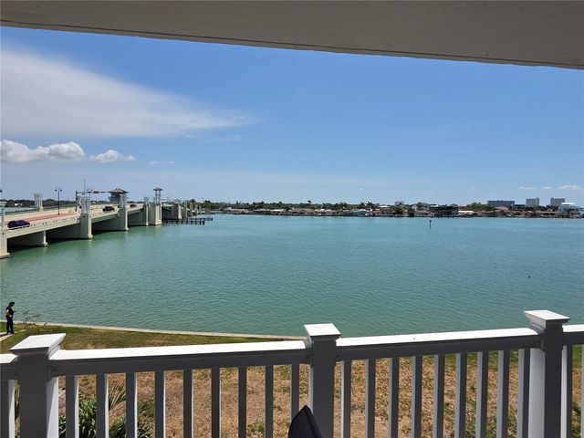 500 TREASURE ISLAND CAUSEWAY 307, Treasure Island, FL 33706