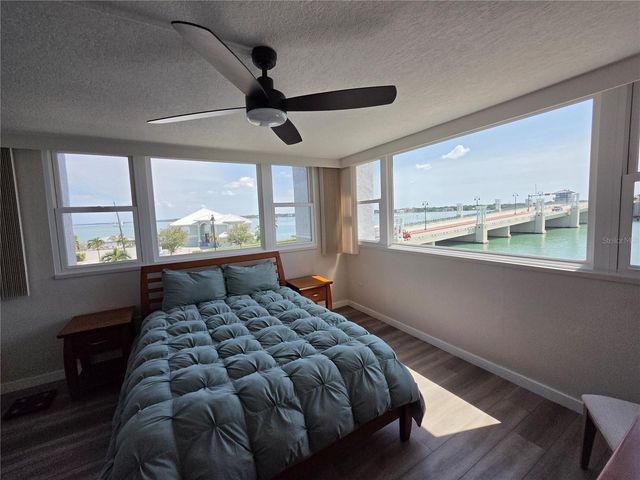 500 TREASURE ISLAND CAUSEWAY 307, Treasure Island, FL 33706