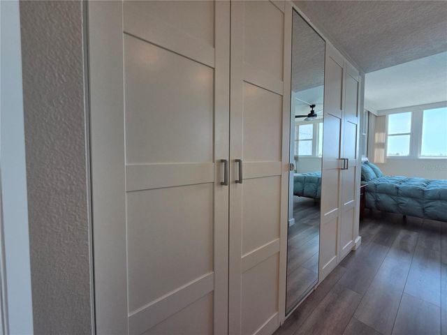 500 TREASURE ISLAND CAUSEWAY 307, Treasure Island, FL 33706