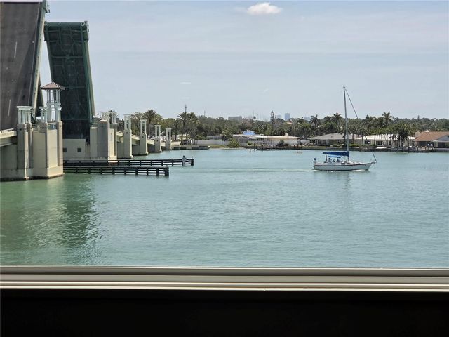 500 TREASURE ISLAND CAUSEWAY 307, Treasure Island, FL 33706