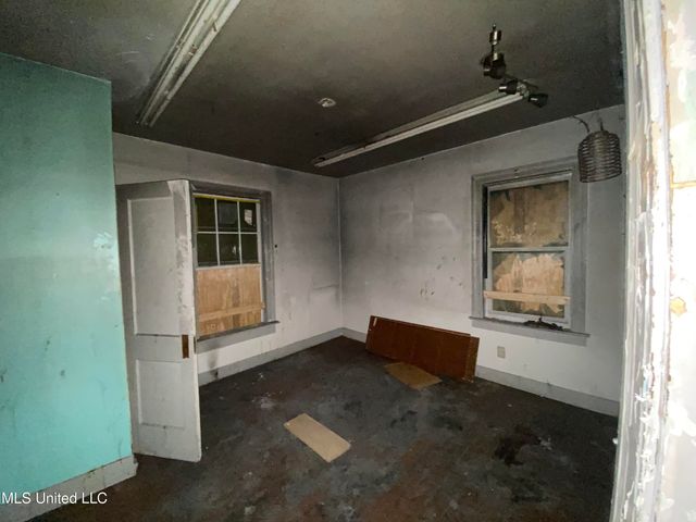 506 Taylor Street, Jackson, MS 39216