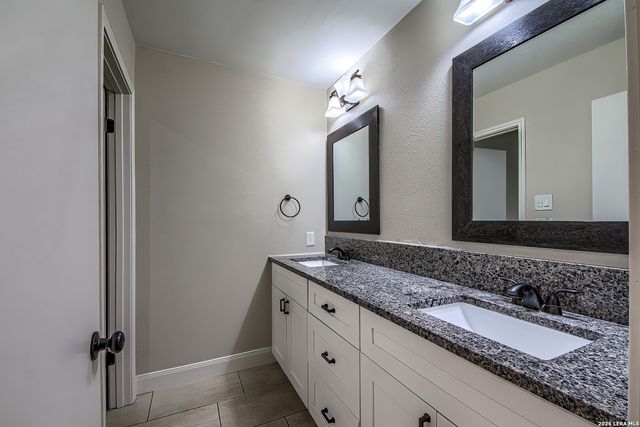 2622 OAK LEIGH ST, San Antonio, TX 78232