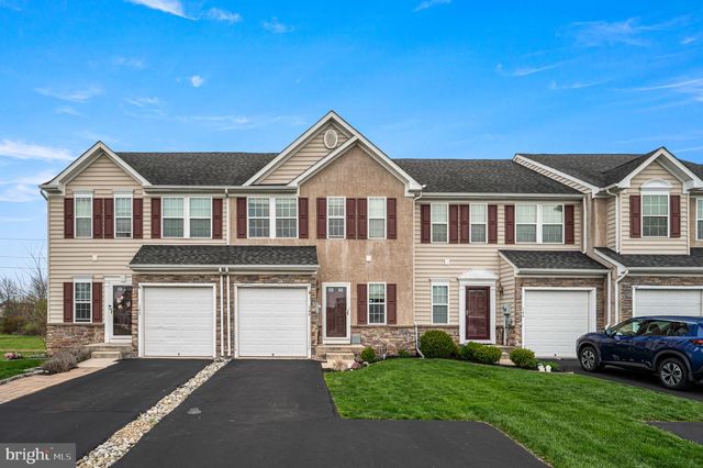 144 FAWN DR, Gilbertsville, PA 19525