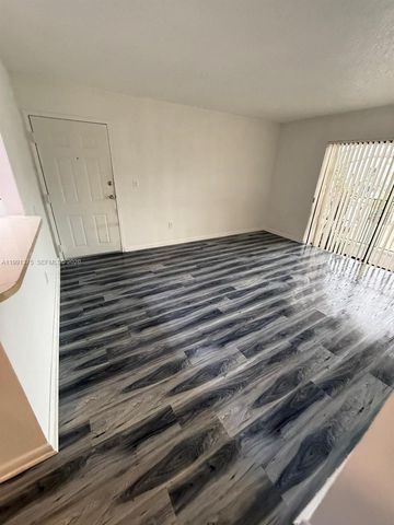 7210 NW 179th St 203, Hialeah, FL 33015