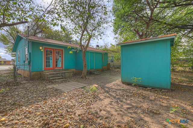 807 Sturgeon Street, San Marcos, TX 78666