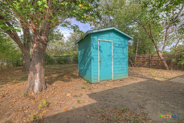 807 Sturgeon Street, San Marcos, TX 78666