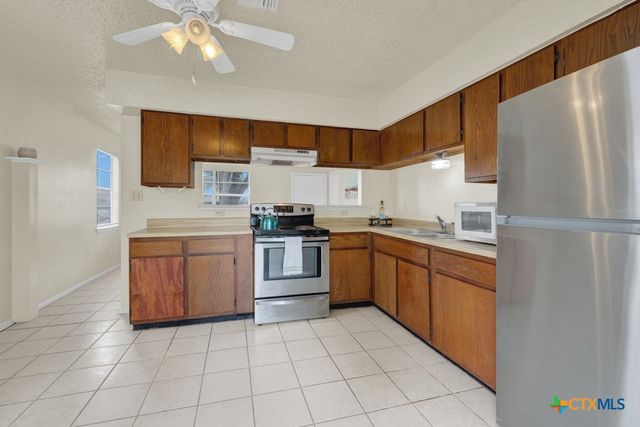 807 Sturgeon Street, San Marcos, TX 78666