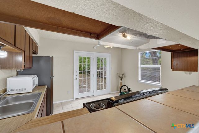 807 Sturgeon Street, San Marcos, TX 78666