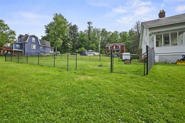 11839 Crockett St, North Huntingdon, PA 15647