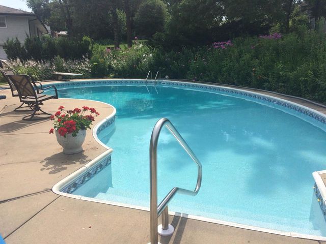 7387 Mineral Point Road, Verona, WI 53593