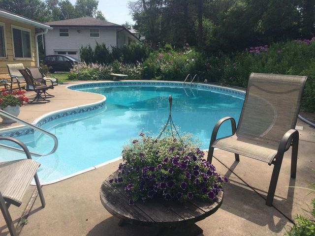 7387 Mineral Point Road, Verona, WI 53593