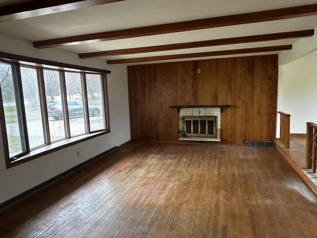 7387 Mineral Point Road, Verona, WI 53593