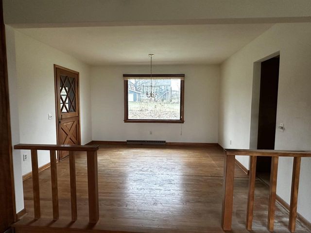 7387 Mineral Point Road, Verona, WI 53593