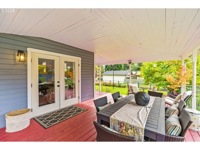 335 N H St, Cottage Grove, OR 97424