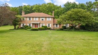 8640 Foxglove Avenue NW, Clinton, OH 44216