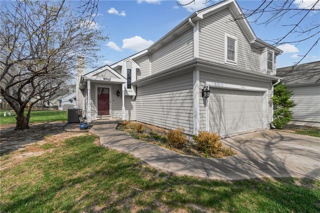 9002 W 120th Terrace, Overland Park, KS 66213