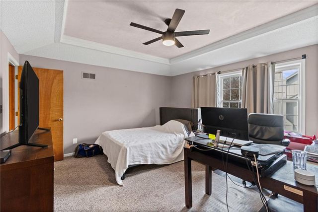 9002 W 120th Terrace, Overland Park, KS 66213