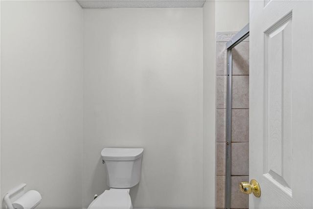 9002 W 120th Terrace, Overland Park, KS 66213