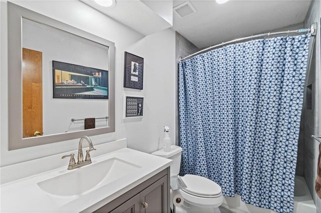 9002 W 120th Terrace, Overland Park, KS 66213