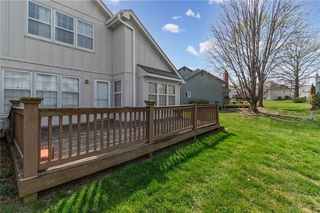 9002 W 120th Terrace, Overland Park, KS 66213