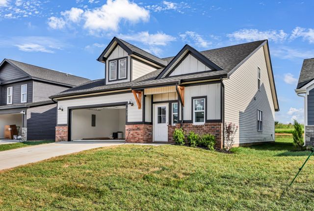 2725 Brewster Dr, Clarksville, TN 37042