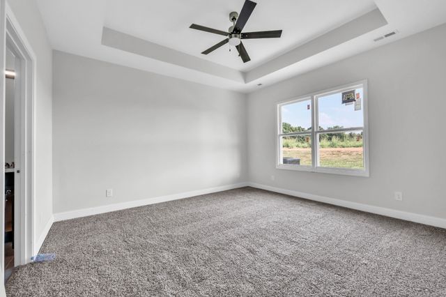 2725 Brewster Dr, Clarksville, TN 37042