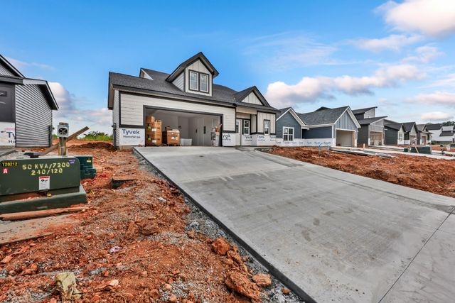 2725 Brewster Dr, Clarksville, TN 37042