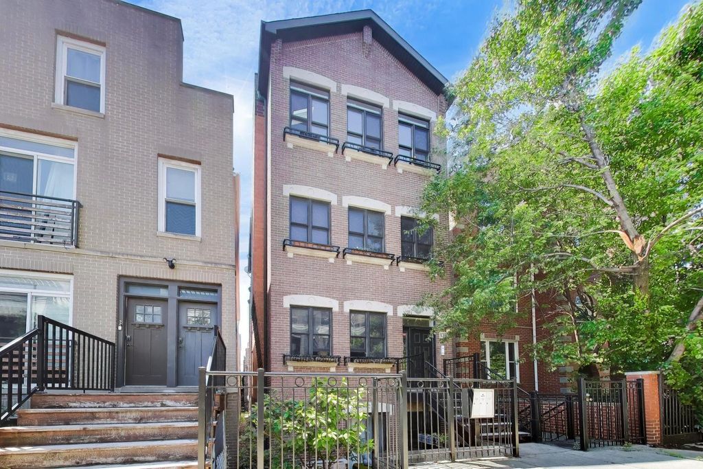 1339 W Walton Street 3, Chicago, IL 60642 — exterior
