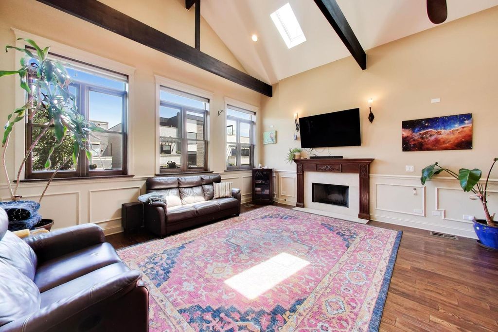 1339 W Walton Street 3, Chicago, IL 60642 — photo 2
